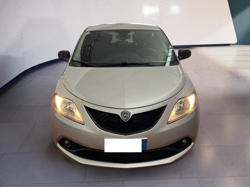 Lancia Ypsilon III 2015 1.0 firefly hybrid Silver s&s 70cv  usato a Torino