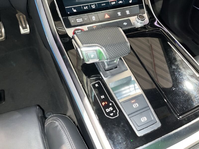 Audi Q8 I 2018 S 4.0 tfsi quattro tiptronic  usato a Torino
