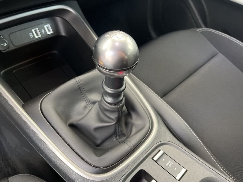Jeep Avenger 2022 1.2 turbo Altitude fwd 100cv benzina usato a Torino