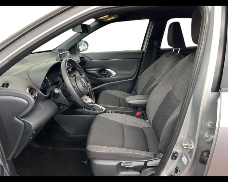 Toyota Yaris Cross 1.5h Trend awd-i 116cv e-cvt usato a Torino