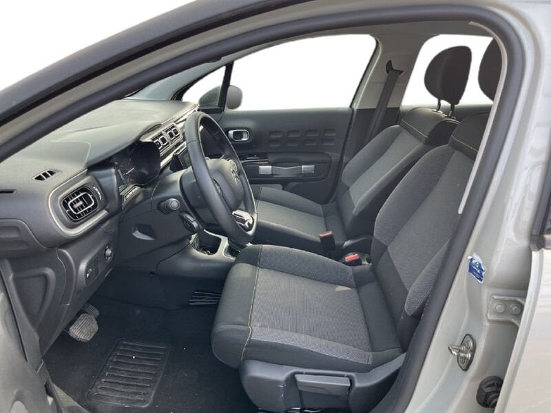 Citroën C3 III 2017 1.2 puretech Shine Pack s&s 110cv eat6 my20 benzina usato a Torino