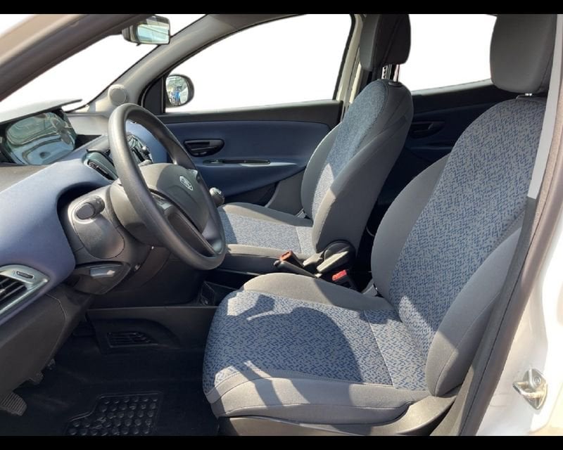 Lancia Ypsilon NUOVA My24 402 Oro 1.0 usato a Torino