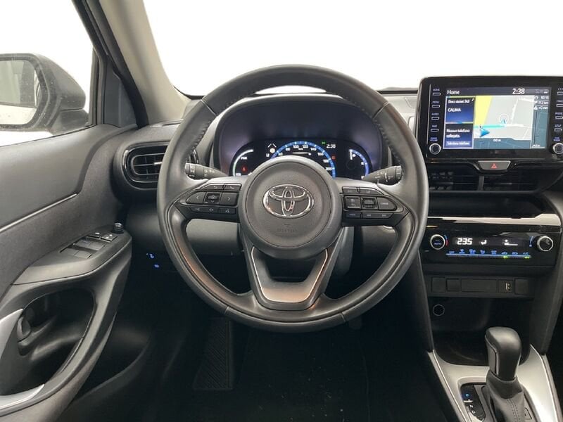 Toyota Yaris Cross 1.5h Business fwd 116cv e-cvt  usato a Torino