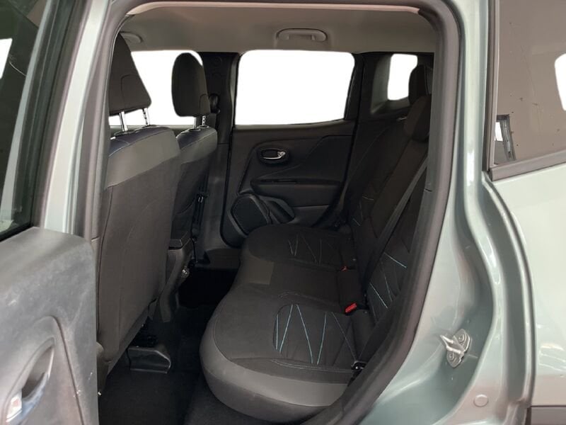 Jeep Renegade 2019 1.5 turbo t4 mhev Upland 2wd 130cv dct usato a Torino