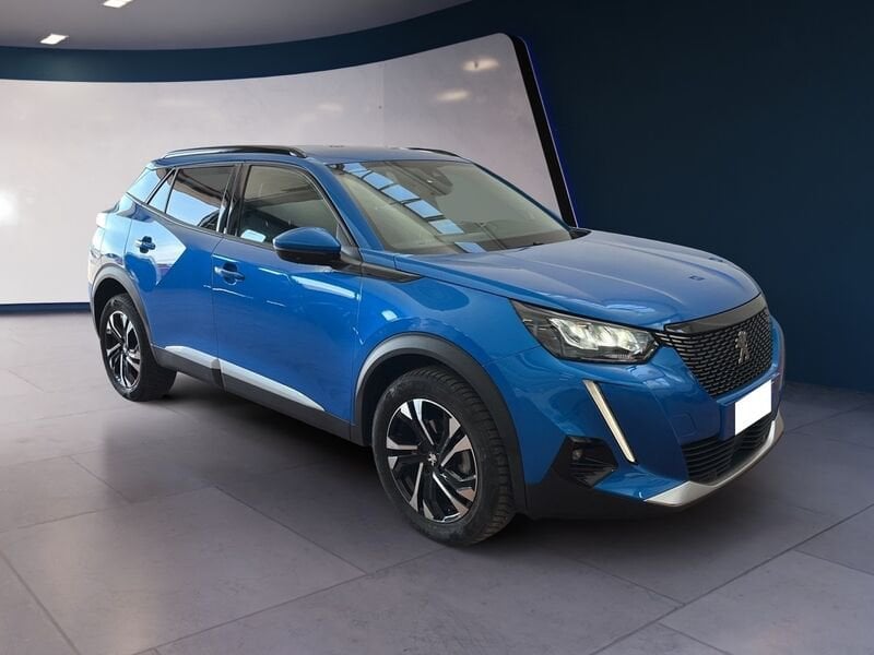 Peugeot 2008 II 2020 1.2 puretech Allure s&s 100cv benzina usato a Torino
