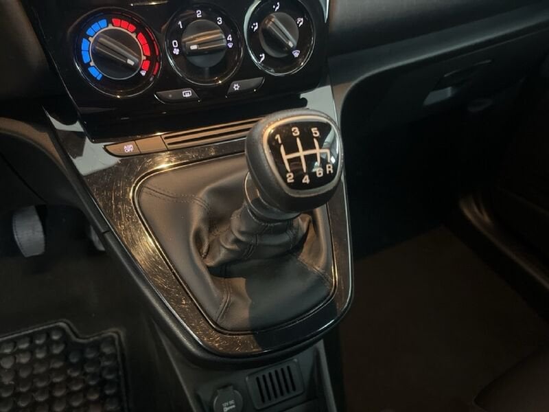 Lancia Ypsilon III 2021 1.0 firefly hybrid Gold s&s 70cv usato a Torino