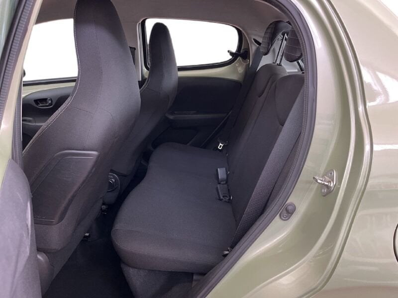 Peugeot 108 1.0 vti Active s&s 5p neopatentati benzina usato a Torino