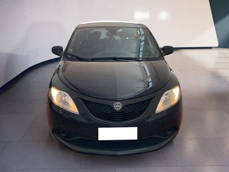 Lancia Ypsilon III 2015 1.0 firefly hybrid Silver s&s 70cv  usato a Torino