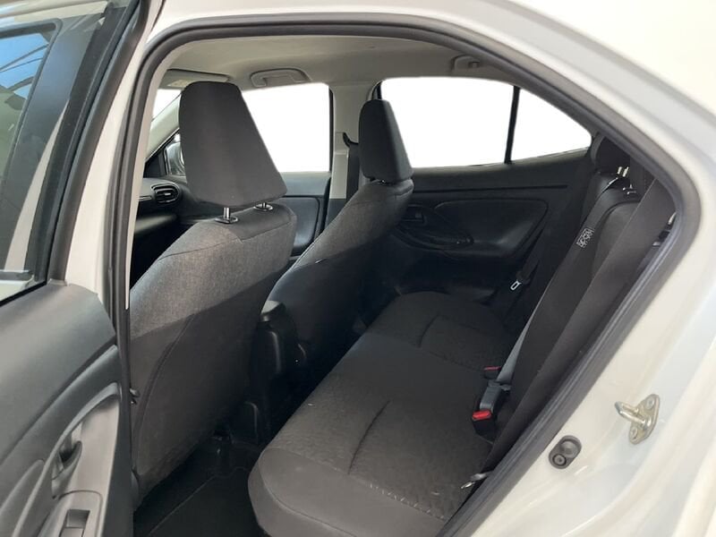 Toyota Yaris Cross 1.5h Business fwd 116cv e-cvt  usato a Torino