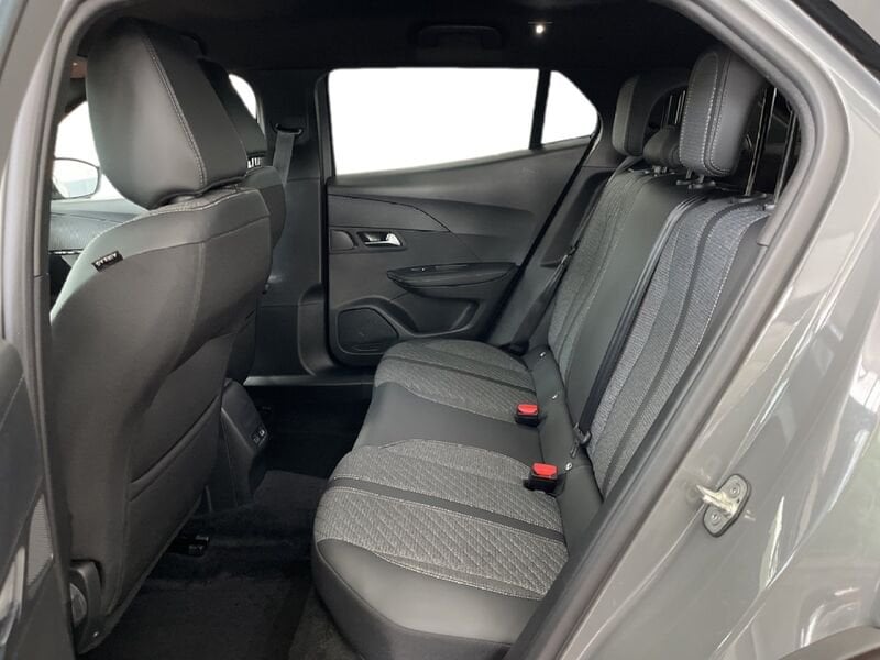Peugeot 2008 II 2023 1.2 puretech Allure s&s 130cv eat8  usato a Torino