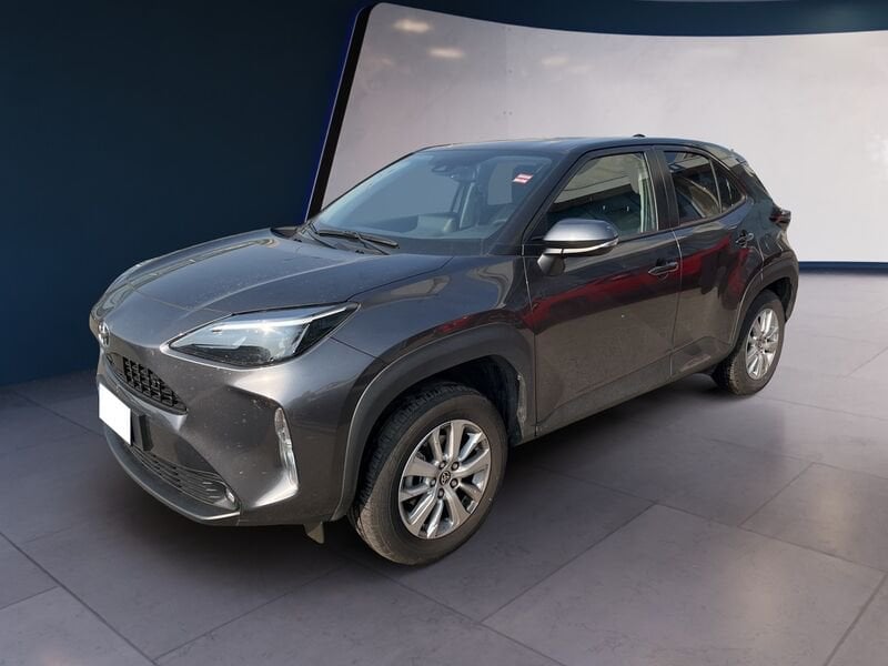Toyota Yaris Cross 1.5h Business fwd 116cv e-cvt  usato a Torino