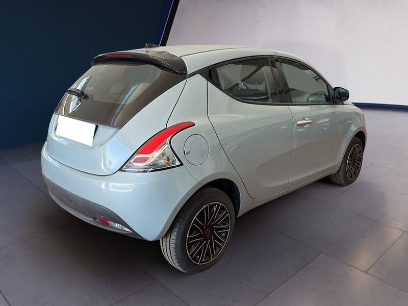Lancia Ypsilon NUOVA My24 402 Oro 1.0  usato a Torino