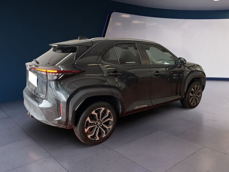 Toyota Yaris Cross 1.5h Trend awd-i 116cv e-cvt usato a Torino