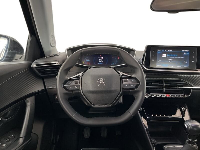 Peugeot 2008 II 2020 1.2 puretech Allure Pack s&s 100cv usato a Torino