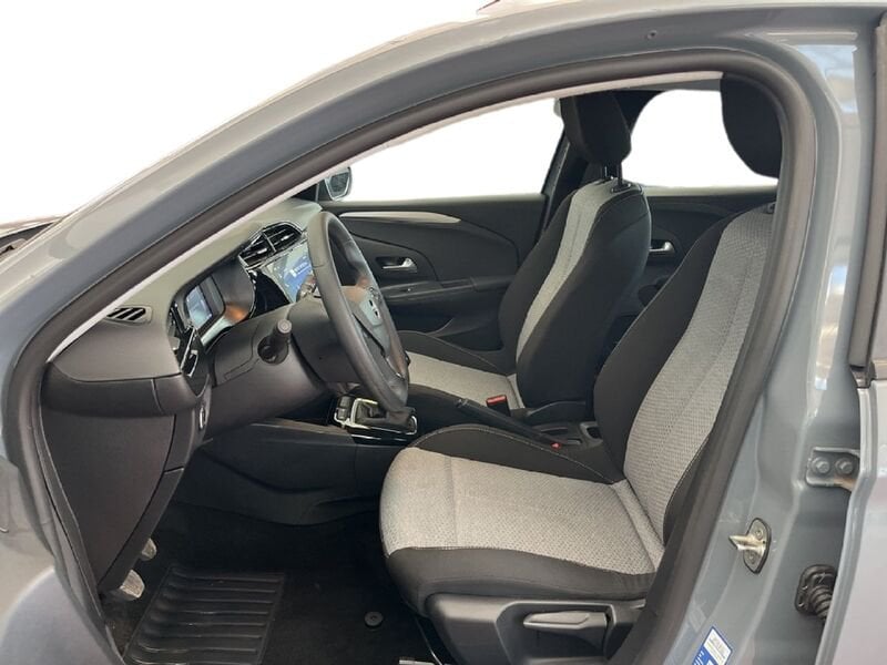 Opel Corsa Nuova 1.2 100 MT6 benzina usato a Torino