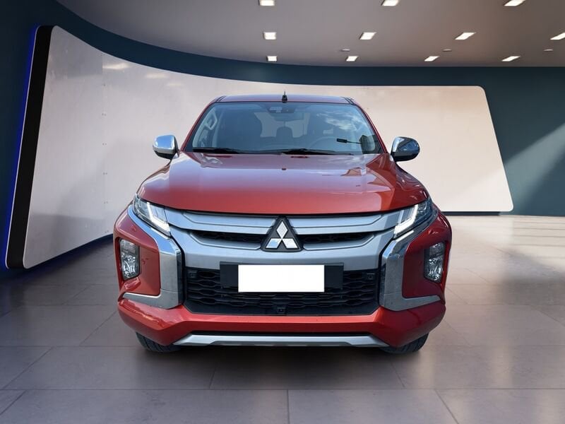 Mitsubishi L200 2B Free L200 Cab VI 2019 L200 d.cab 2.3d Diamond 4wd 150cv auto  usato a Torino