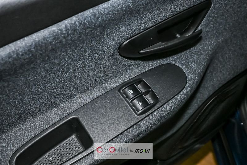 Lancia Ypsilon 1.0 FireFly 70cv S&S Hybrid SILVER ibrido usata - 15