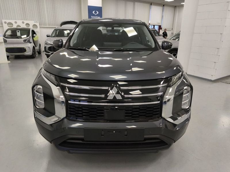 Mitsubishi Outlander PHEV 2.4L PHEV INFORM ibrido nuova - 1