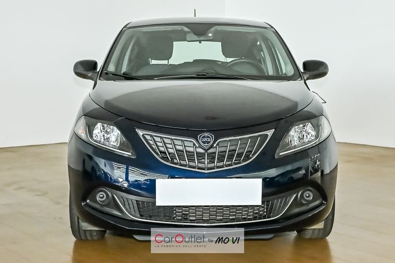 Lancia Ypsilon 1.0 FireFly 70cv S&S Hybrid SILVER ibrido usata - 1