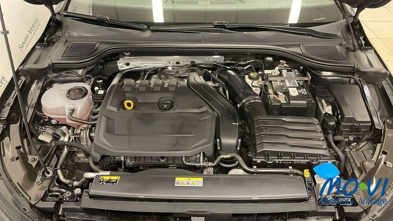 Volkswagen Golf  1.5 eTSI 130 CV EVO ACT DSG R-Line Ibrida usata - 6
