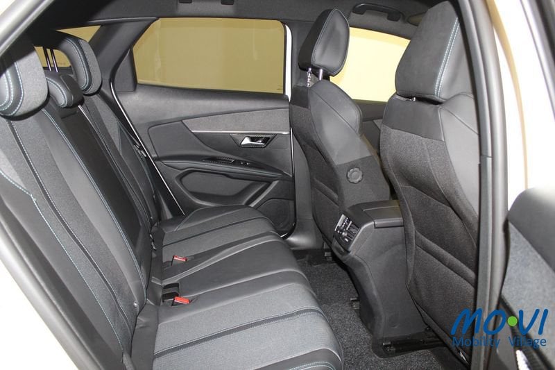 Peugeot 3008 PureTech Turbo 130 EAT8 S&S Allure Pack benzina usata - 4