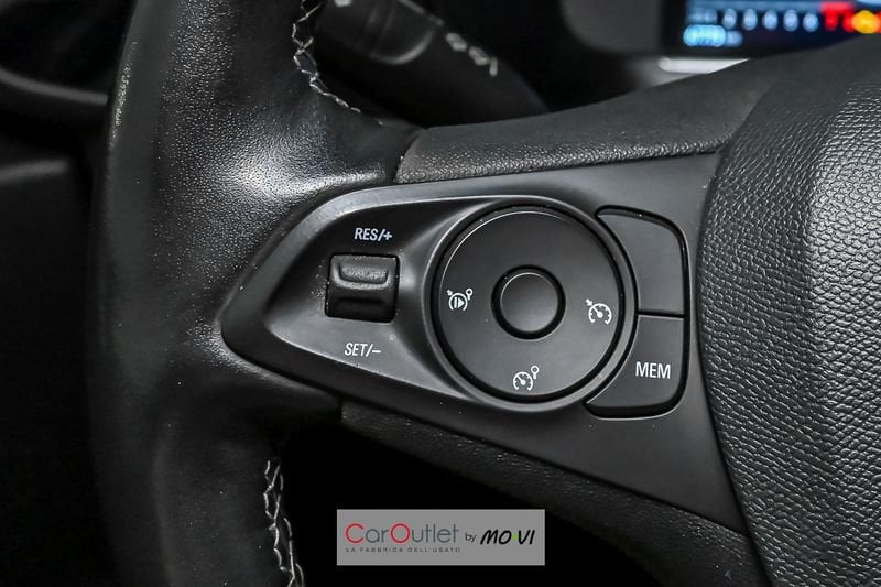 Opel Corsa 1.2 Edition 75cv MT5 benzina usata - 11