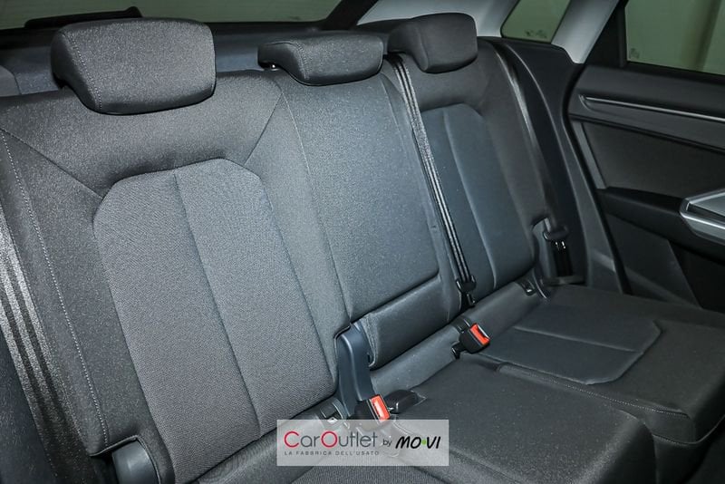 Audi Q3 45 TFSI e S tronic S Line Edition ibrido usata - 6