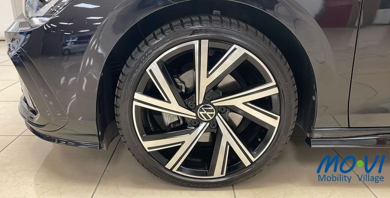 Volkswagen Golf  1.5 eTSI 130 CV EVO ACT DSG R-Line Ibrida usata - 8