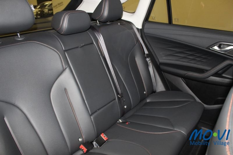 MG HS 1.5 T HEV Luxury AT ibrido usata - 5