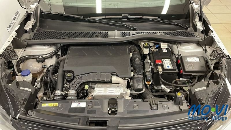 Peugeot 2008  PureTech 130 S&S EAT8 GT Benzina usata - 17