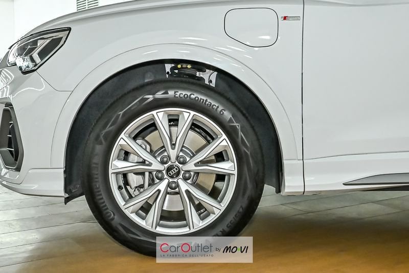 Audi Q3 45 TFSI e S tronic S Line Edition ibrido usata - 18