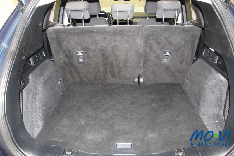 Ford Kuga 1.5 EcoBlue 120CV 2WD Connect Auto diesel usata - 3