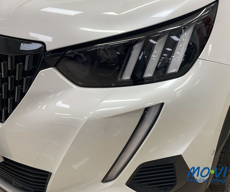 Peugeot 2008  PureTech 130 S&S EAT8 GT Benzina usata - 15