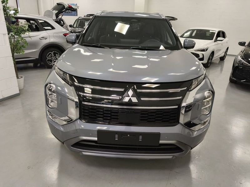 Mitsubishi Outlander PHEV 2.4L PHEV INTENSE ibrido nuova - 1