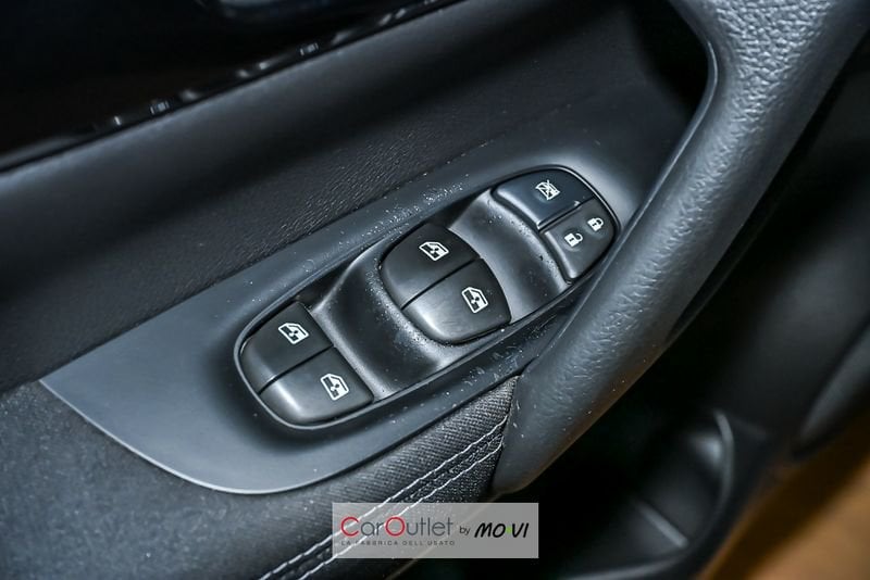 Nissan Qashqai 1.6 dCi 2WD Acenta diesel usata - 16