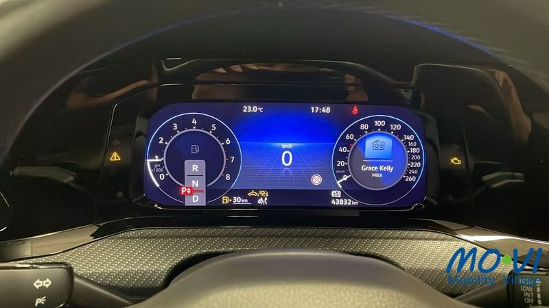 Volkswagen Golf  1.5 eTSI 130 CV EVO ACT DSG R-Line Ibrida usata - 10