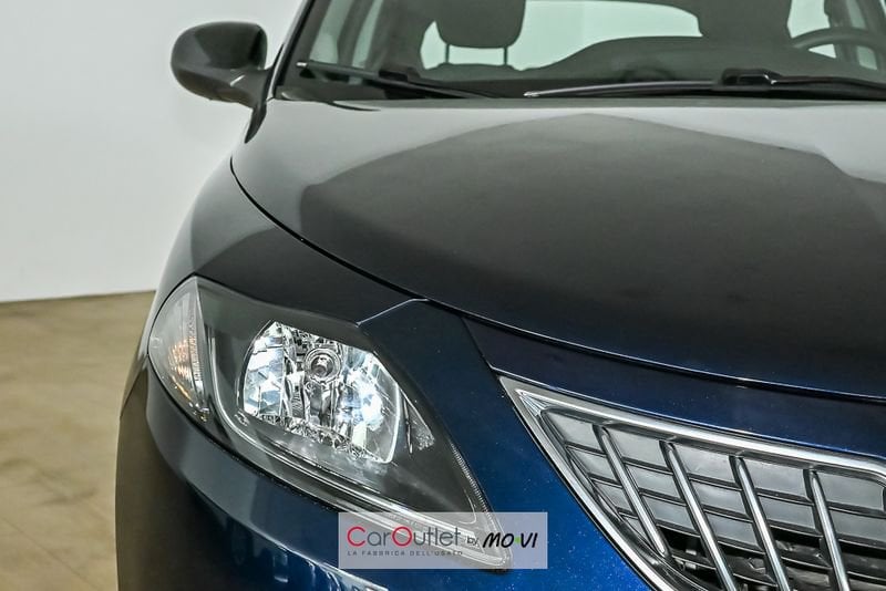 Lancia Ypsilon 1.0 FireFly 70cv S&S Hybrid SILVER ibrido usata - 16