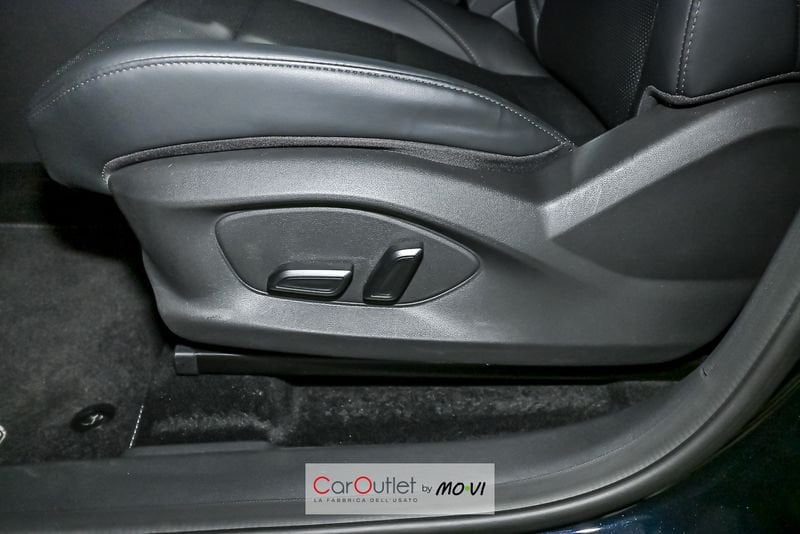 MG ZS 1.5 Comfort benzina usata - 18