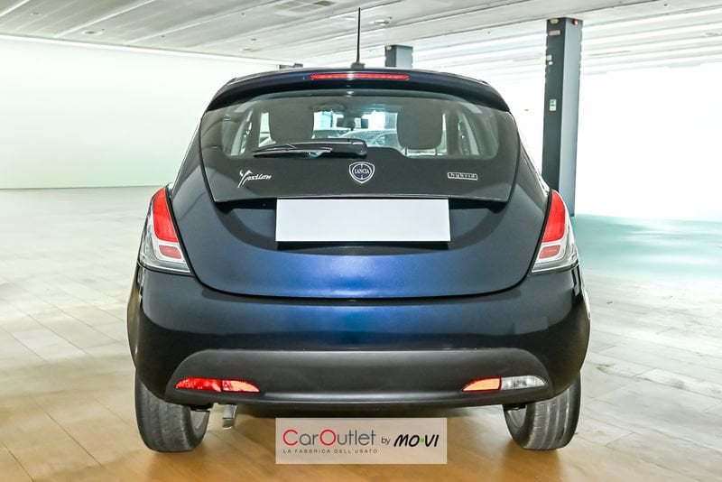 Lancia Ypsilon 1.0 FireFly 70cv S&S Hybrid SILVER ibrido usata - 4