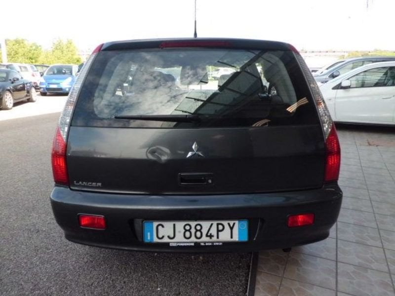 Mitsubishi Lancer