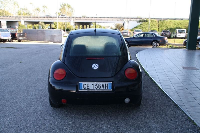 Volkswagen New Beetle