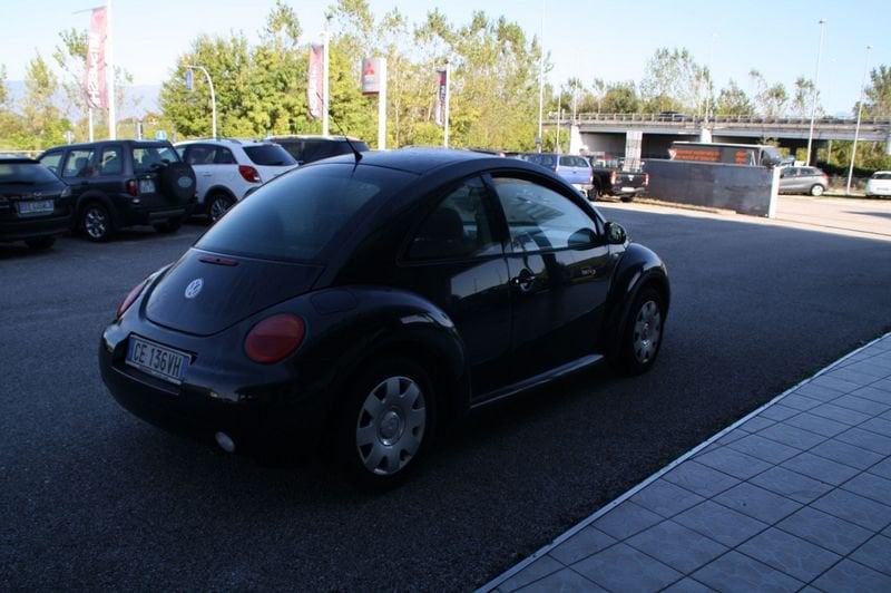 Volkswagen New Beetle