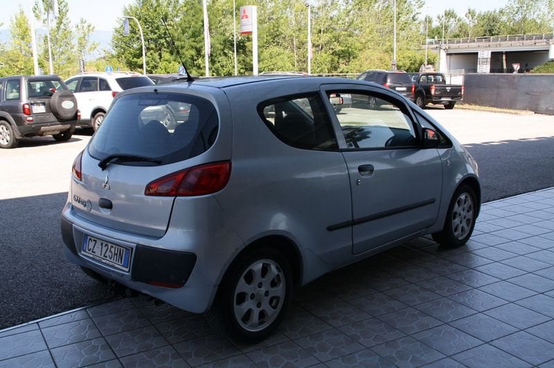 Mitsubishi Colt