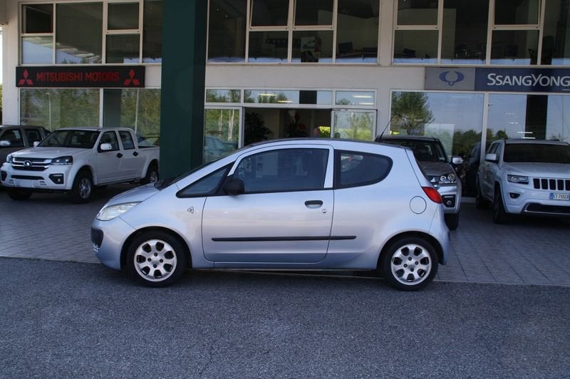Mitsubishi Colt