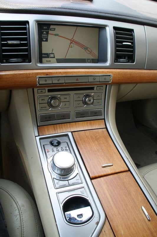 Jaguar XF