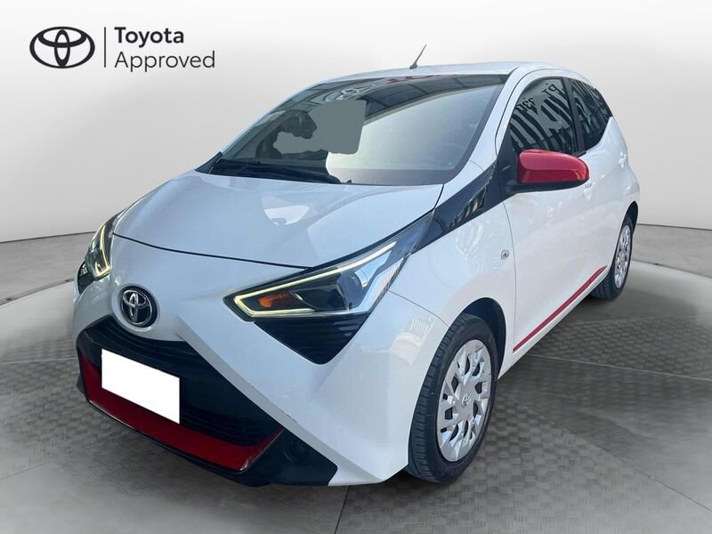 Toyota Aygo Benzina Connect 1.0 VVT-i 72 CV 5 porte x-play Usata in provincia di Nuoro - Mereu Auto - Zona Industriale Pratosardo
