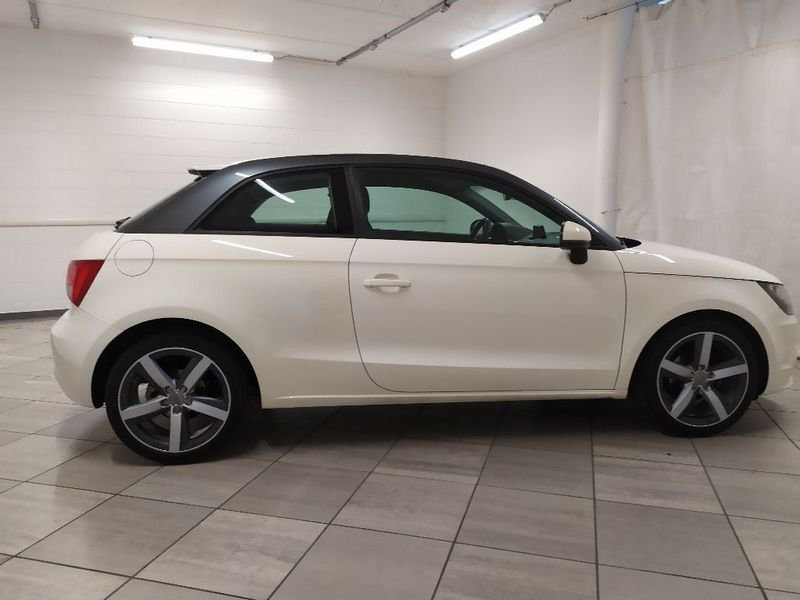 Audi A1  1.2 tfsi Attraction