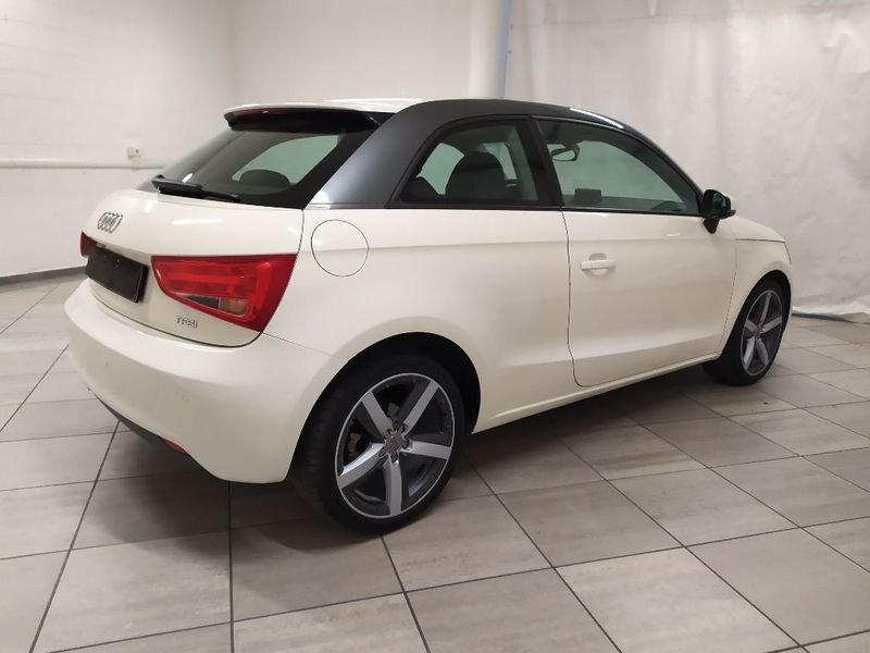 Audi A1  1.2 tfsi Attraction
