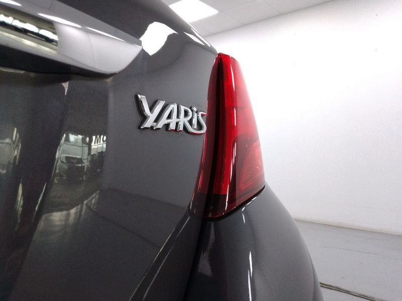 Toyota Yaris  1.0 Lounge 5p my16