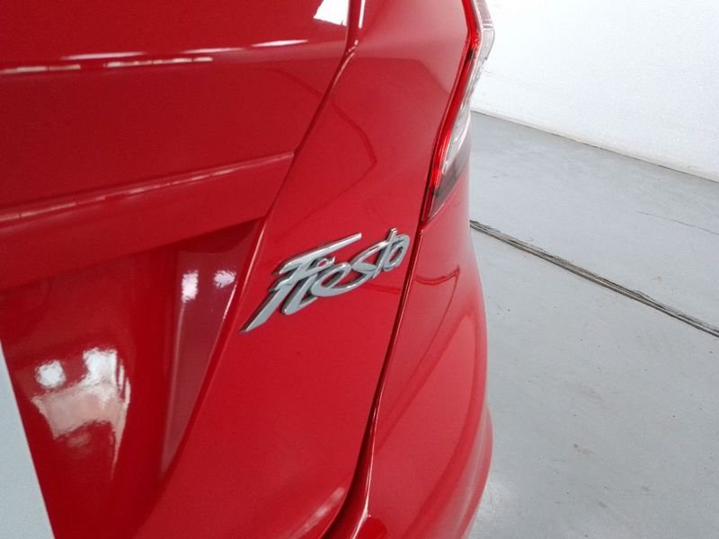 Ford Fiesta  5p 1.5 tdci Business 75cv